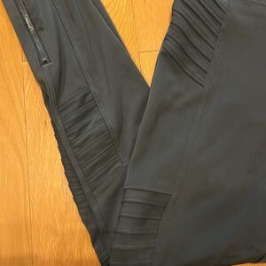 Athleta Moss Colored Moto Leggings Small Tall